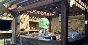 Construire sa cuisine d’été extérieure : conseils et coûts
